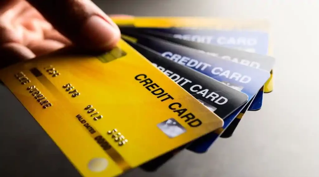 Apa itu Kartu Kredit dan Kartu Debit