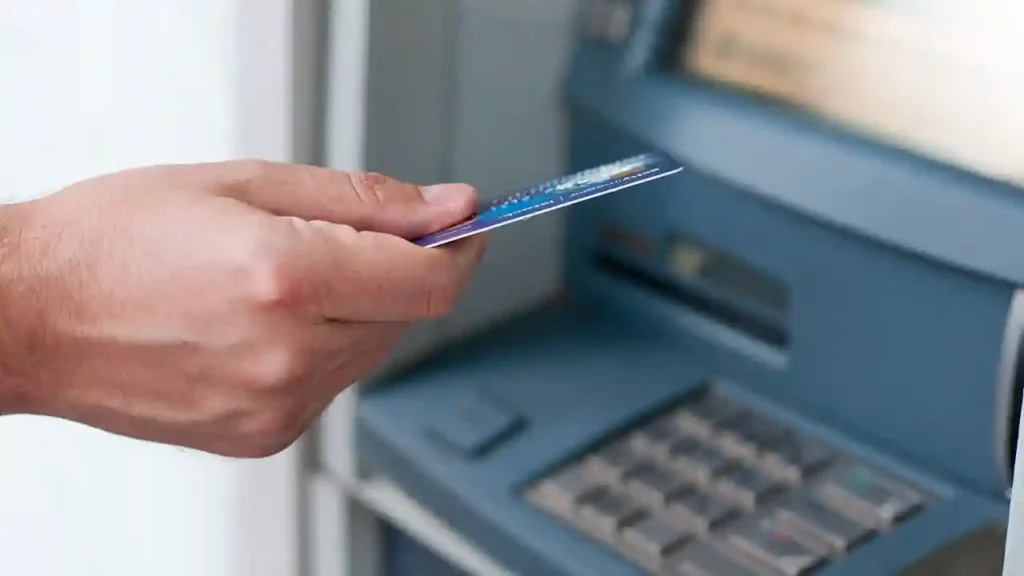 Cara Mengatasi Uang di ATM Hilang
