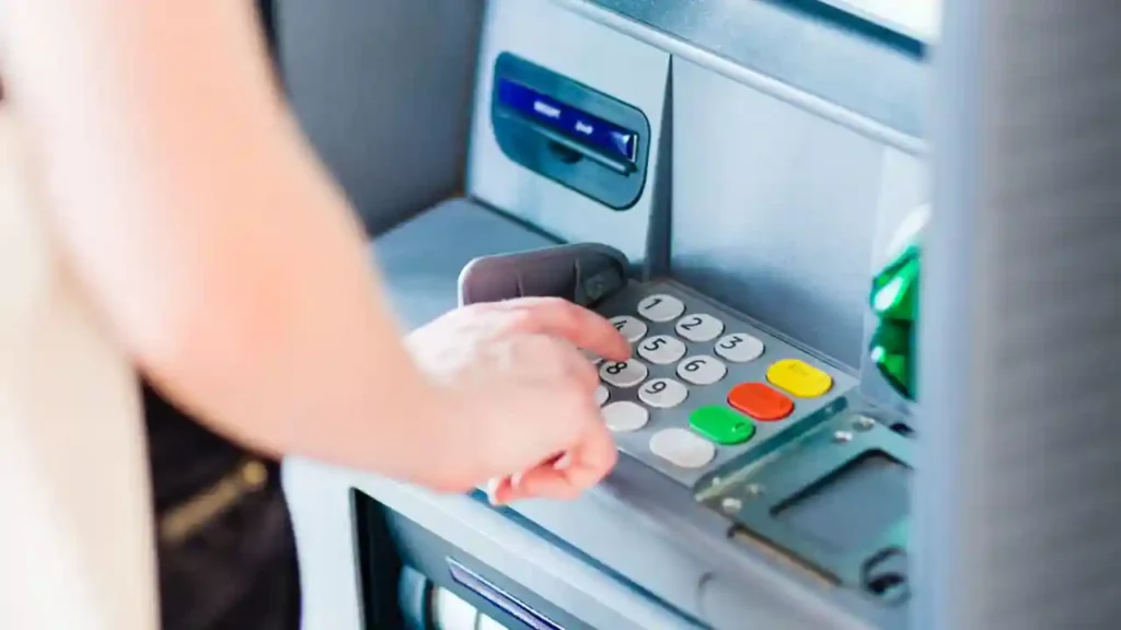 Penyebab Uang di ATM Hilang